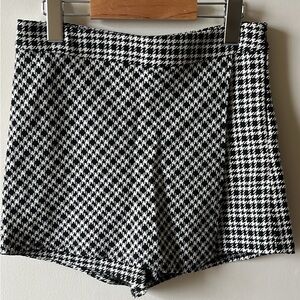 Garage Small size SKORT